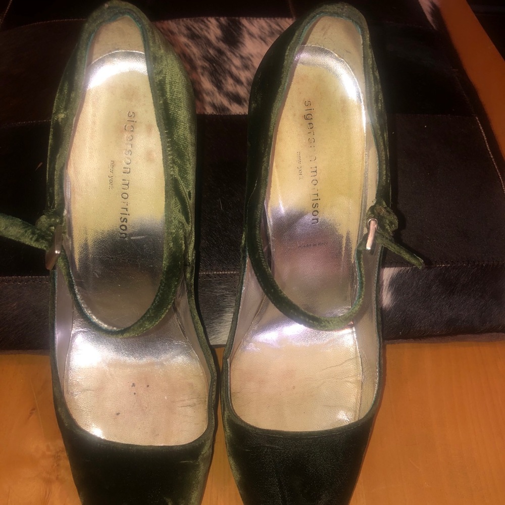 Sigarson Morrison Suede Pumps